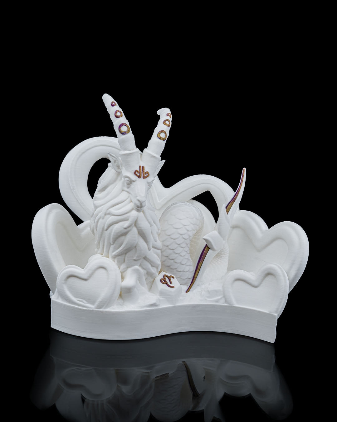 Articulated home decor gift piece