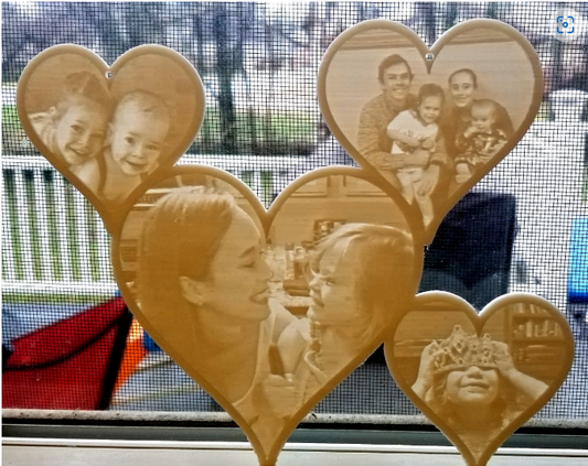 Articulated home decor gift piece