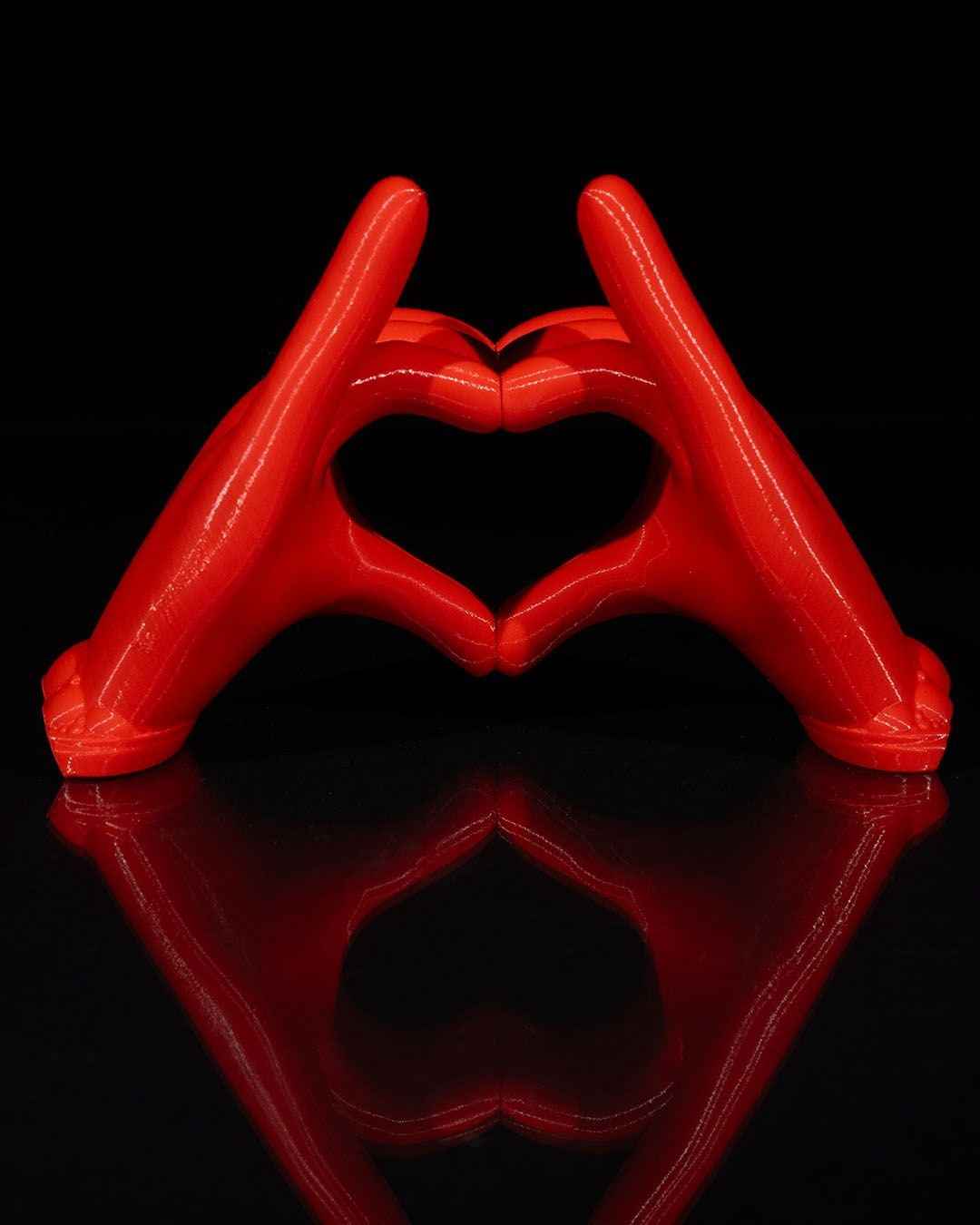 Koza Heart Hands Phone Holder ❤️📱 | Unique Home Decor Gift
