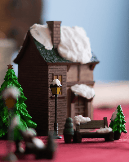 Articulated home decor gift piece
