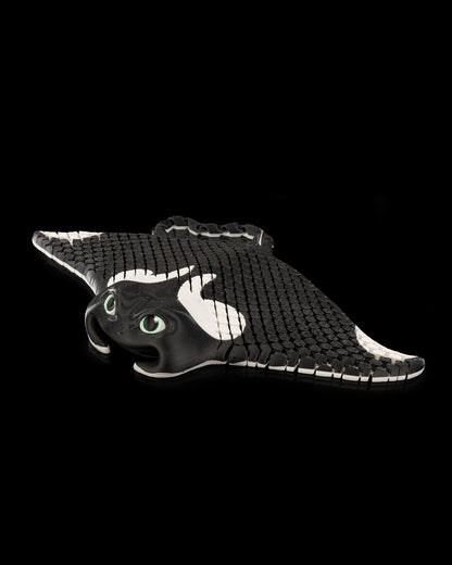 Manny the Articulated Manta Ray 🐋🌊 | Unique Home Decor Gift – handcrafted 3D printed decor gift