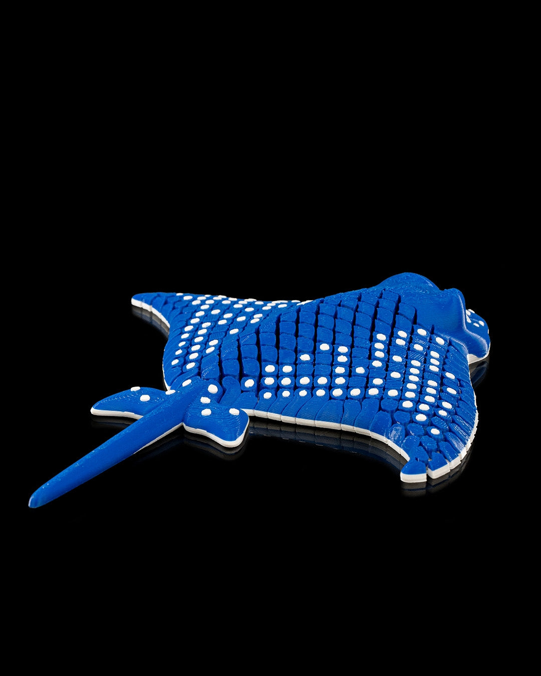 Articulated home decor gift piece