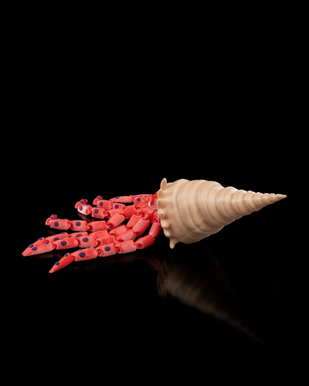 Articulated home decor gift piece