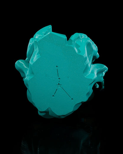 Articulated home decor gift piece