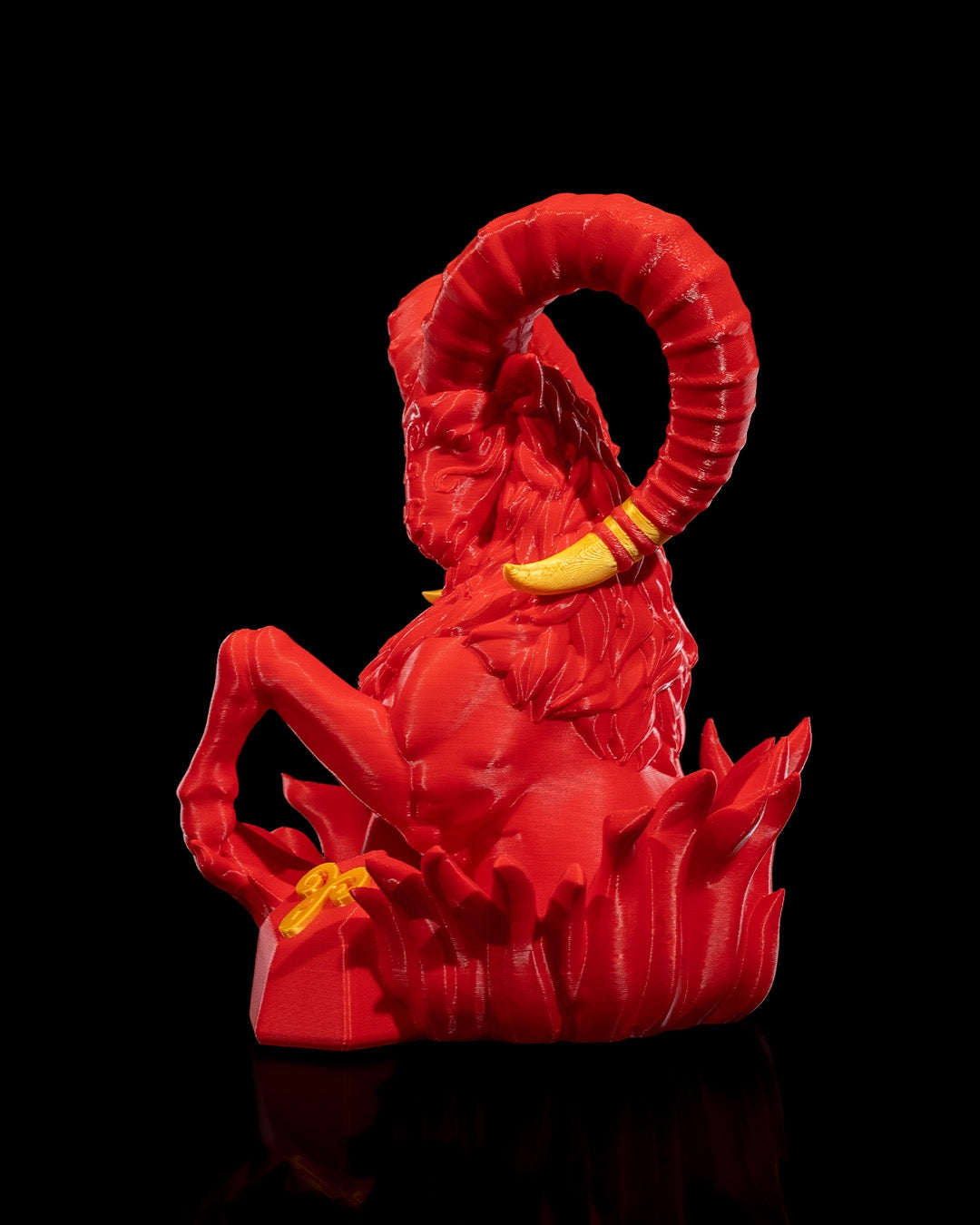 Articulated home decor gift piece