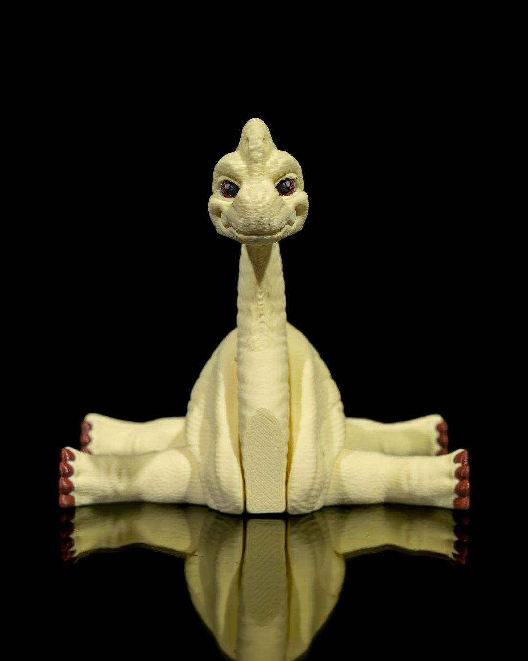 Articulated home decor gift piece