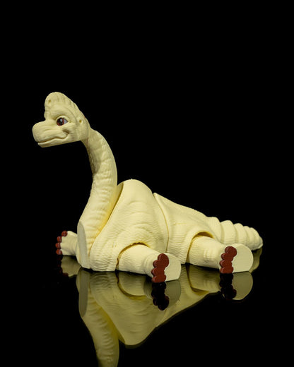 Articulated home decor gift piece