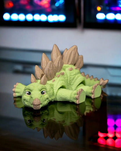 Articulated home decor gift piece