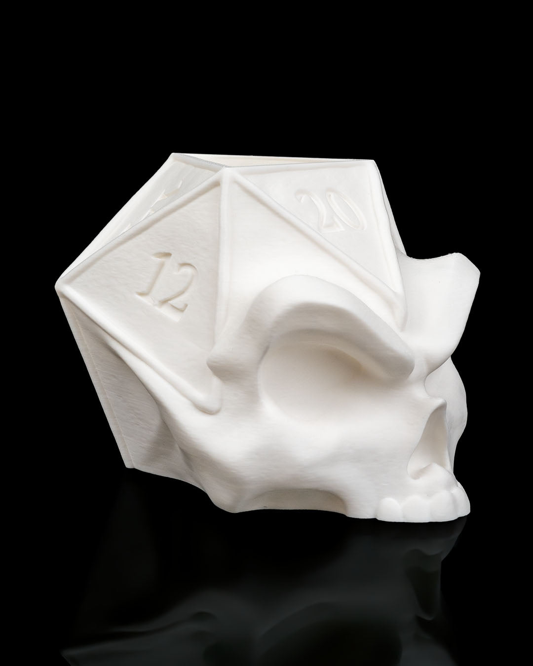 Articulated home decor gift piece