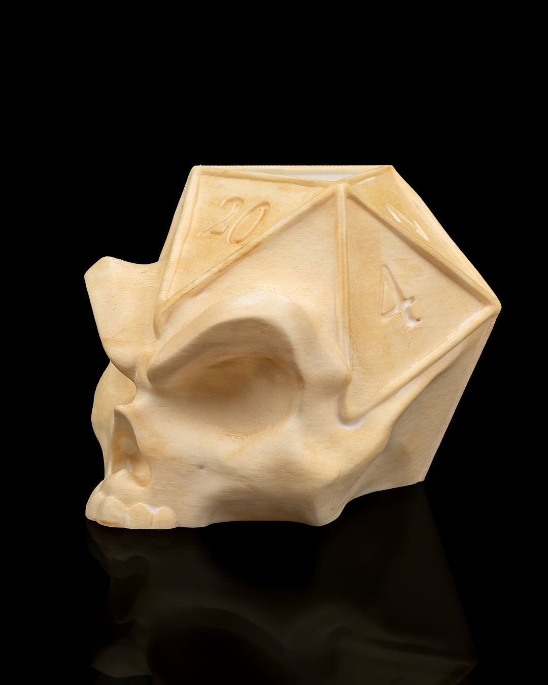 Articulated home decor gift piece