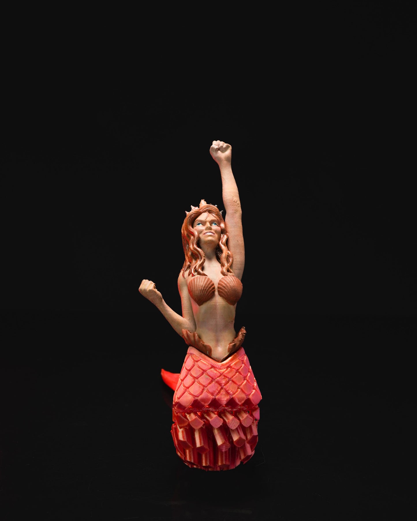 Articulated home decor gift piece