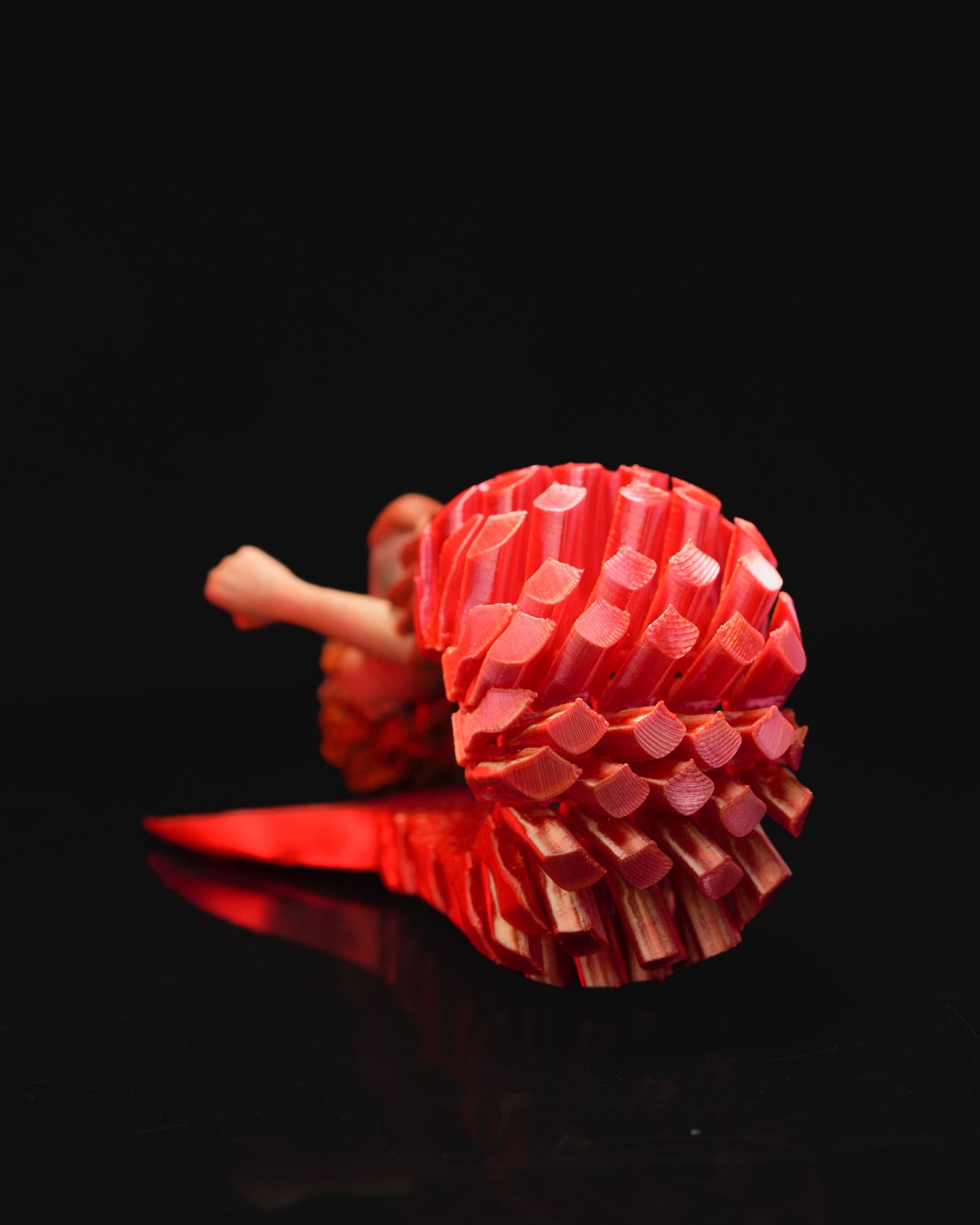 Articulated home decor gift piece