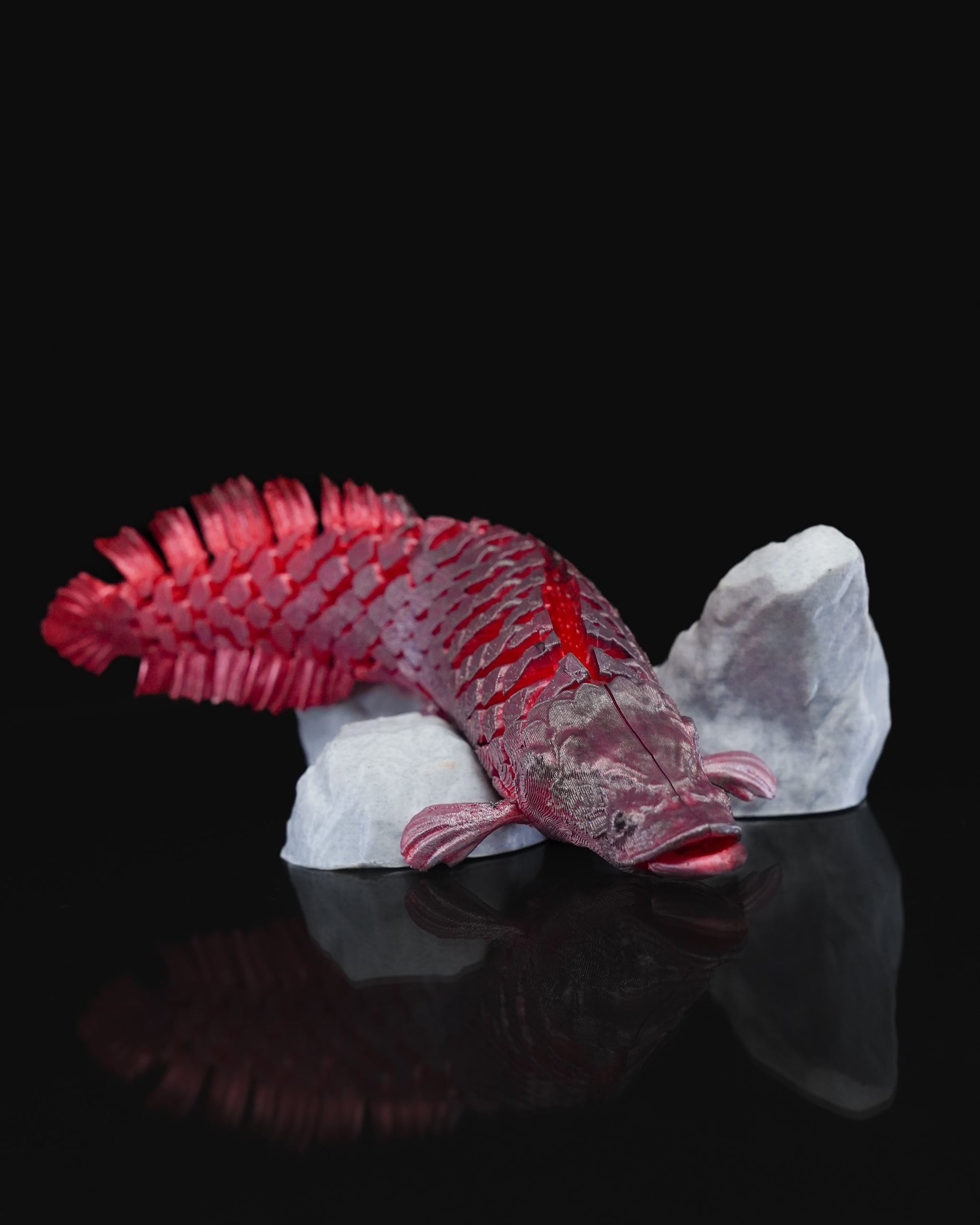 Articulated home decor gift piece
