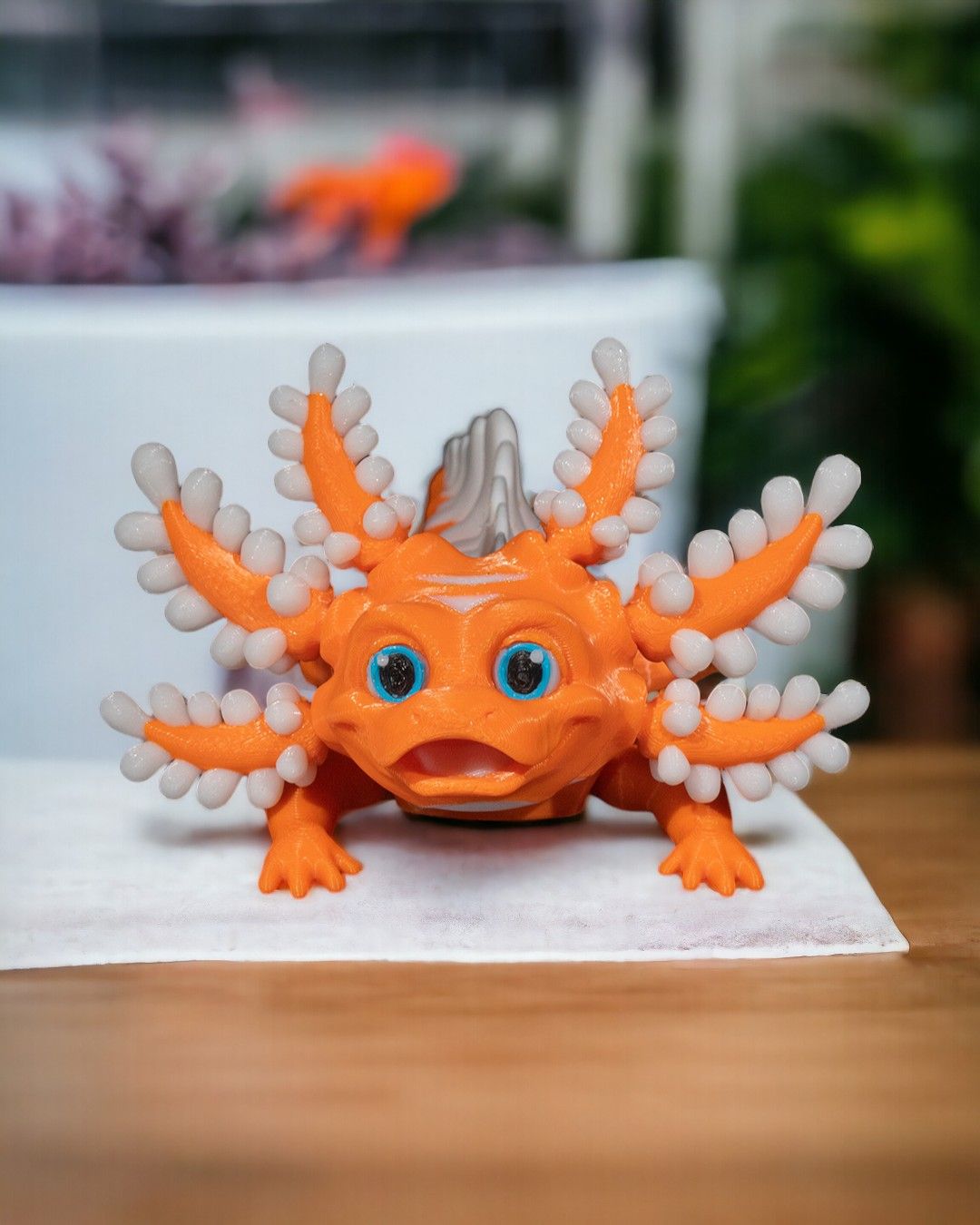 Articulated home decor gift piece
