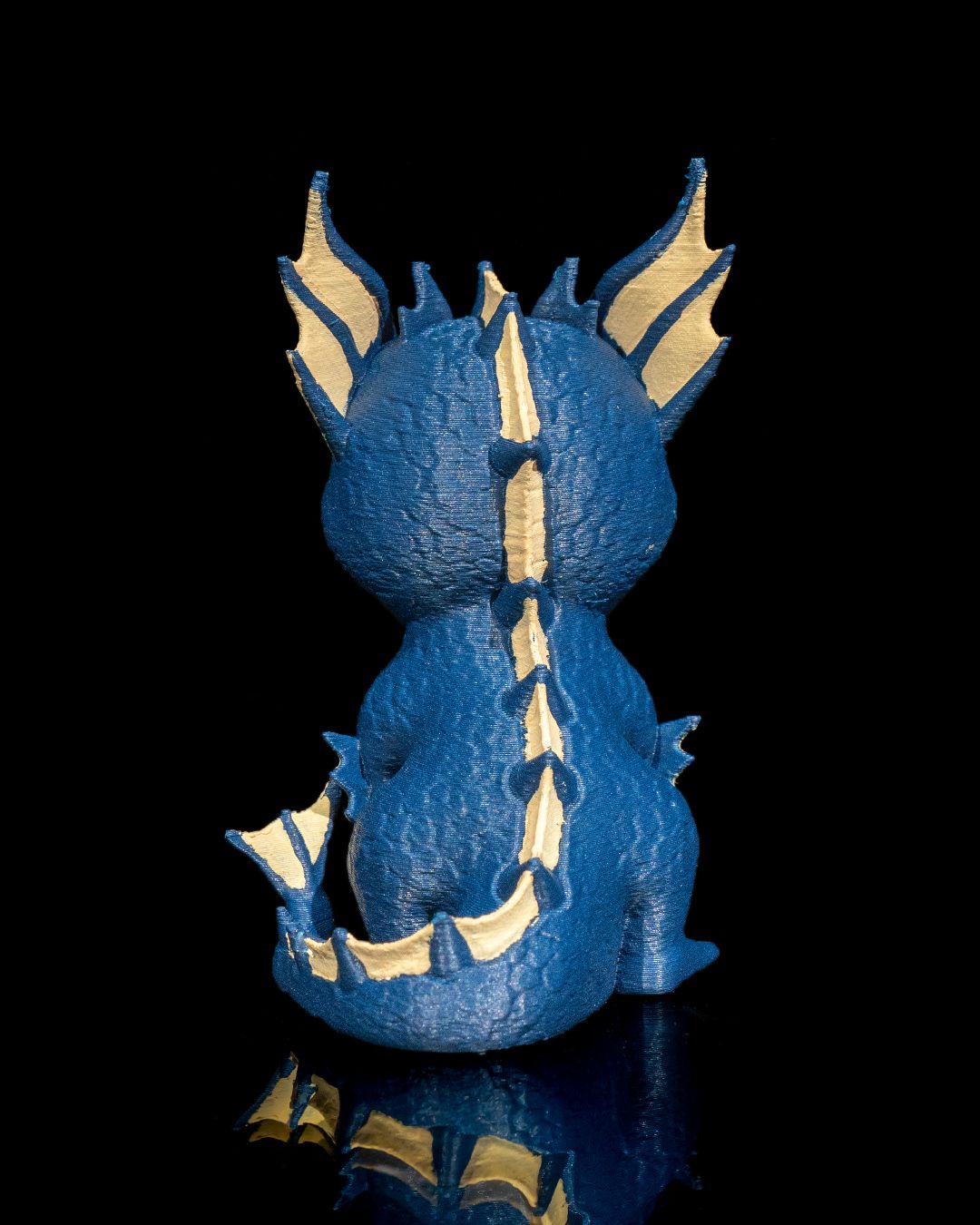 Articulated home decor gift piece