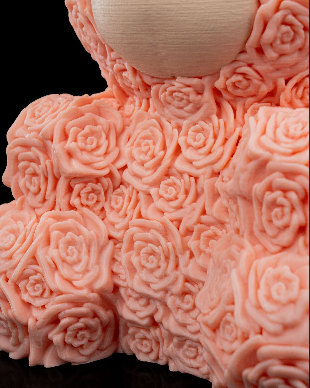 Articulated home decor gift piece
