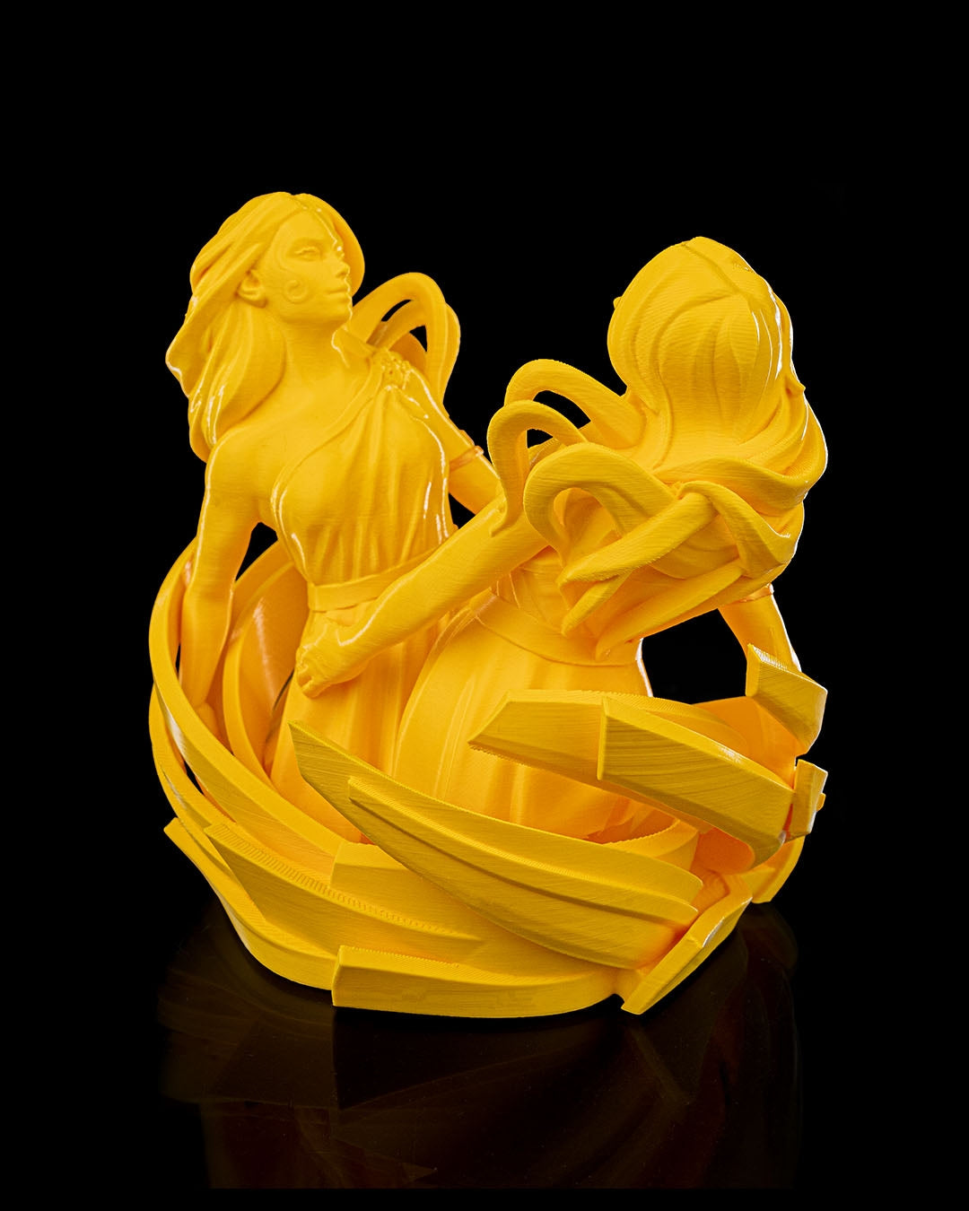 Articulated home decor gift piece