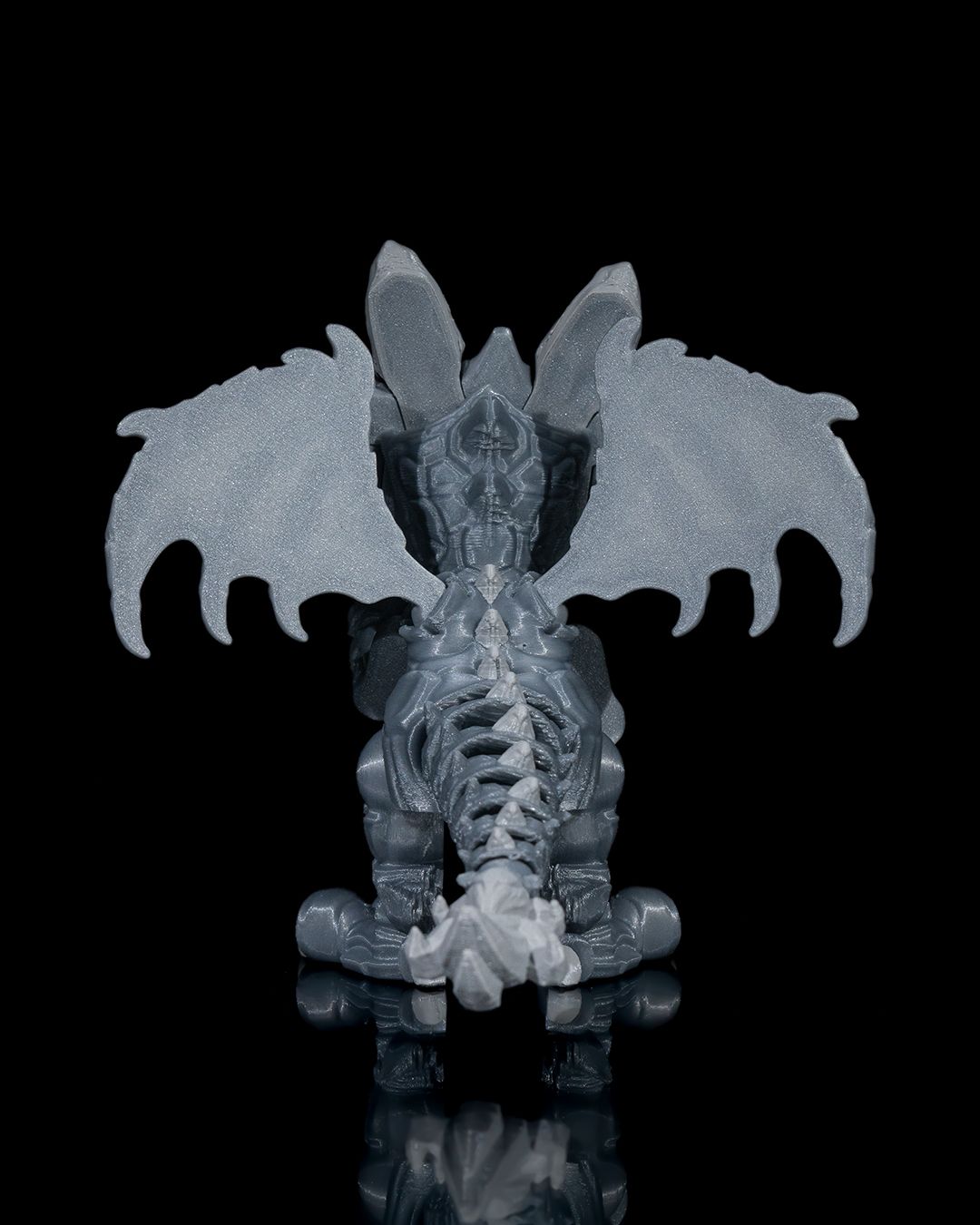 Articulated home decor gift piece