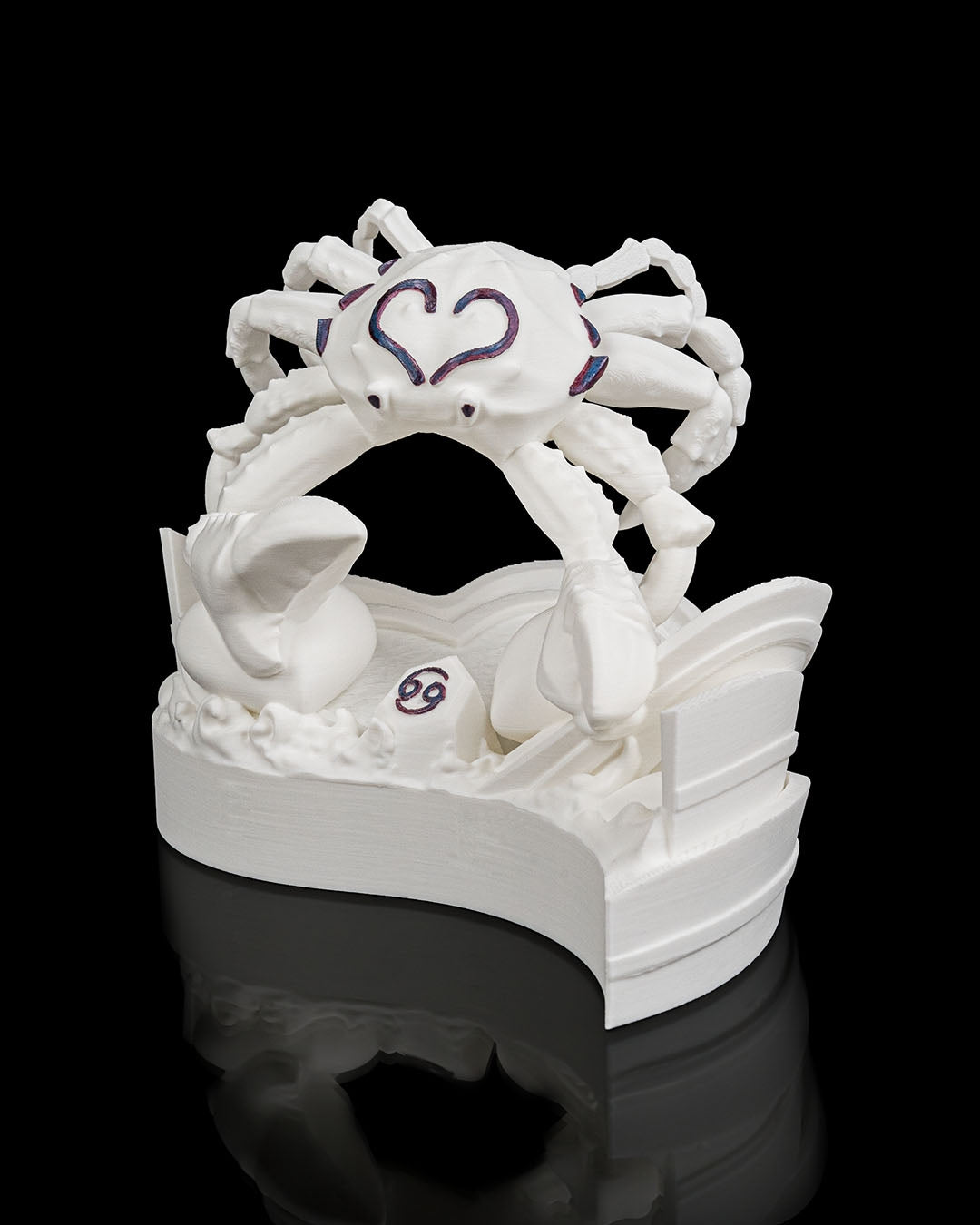 Articulated home decor gift piece
