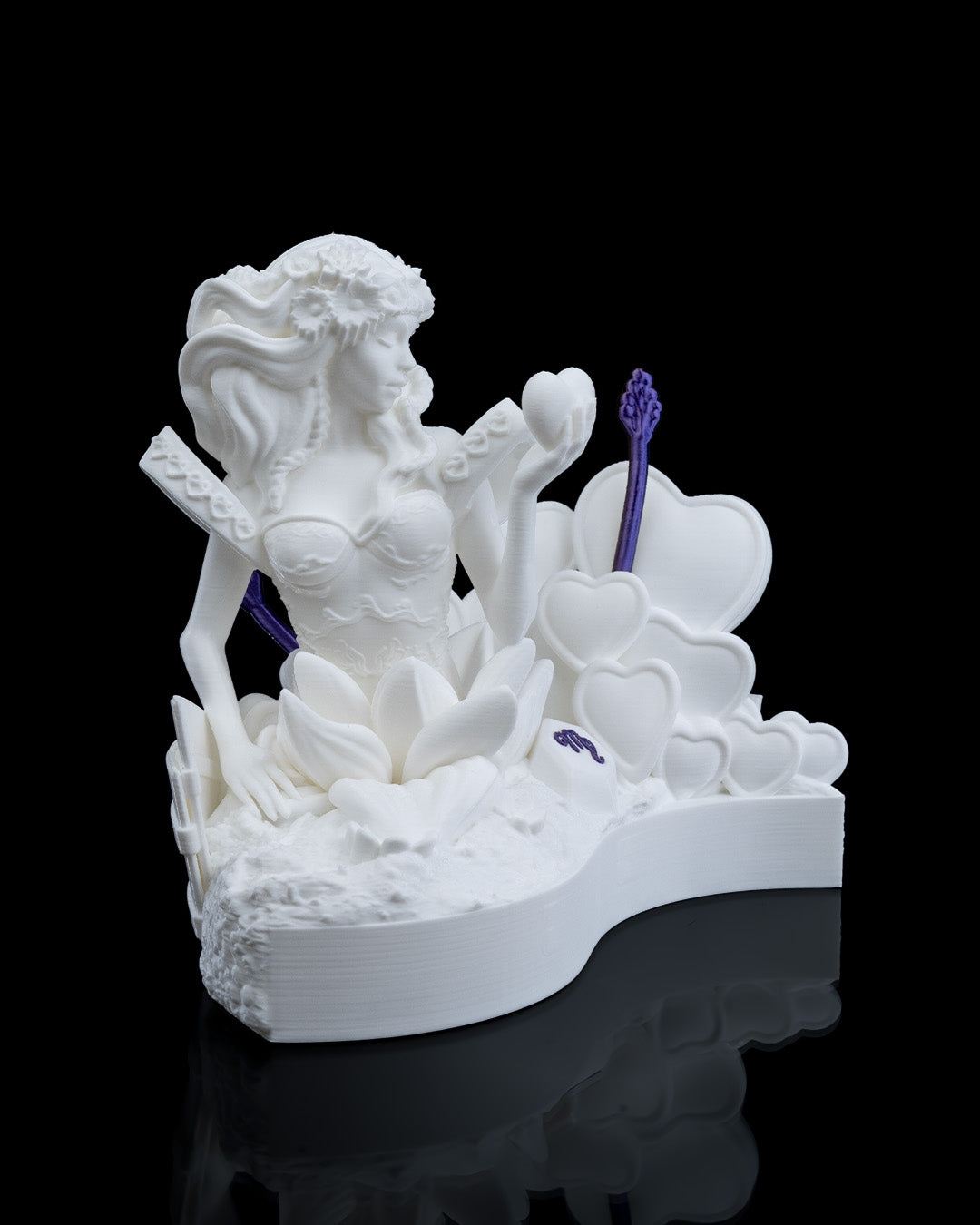 Articulated home decor gift piece
