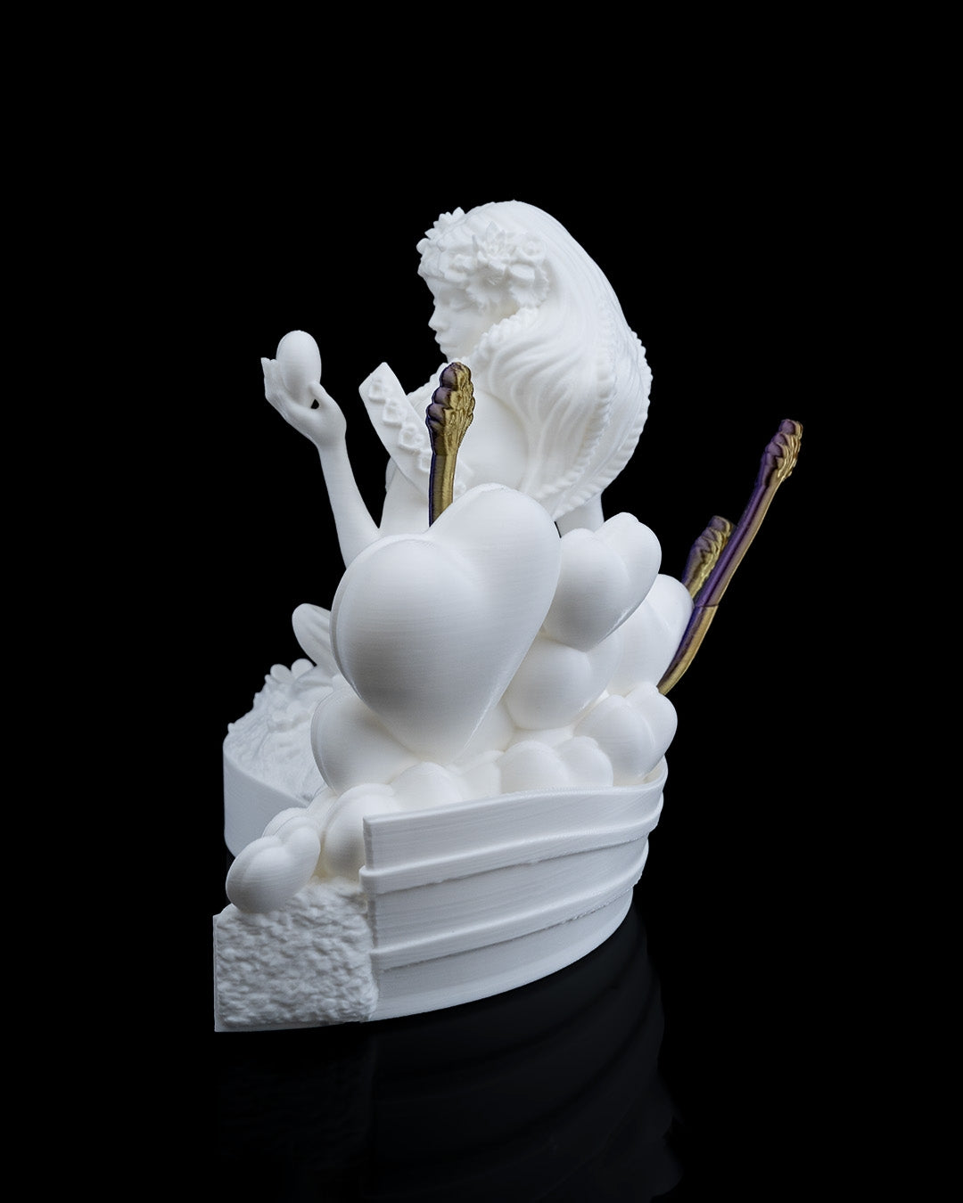 Articulated home decor gift piece