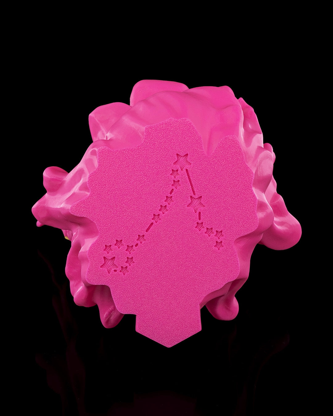 Articulated home decor gift piece