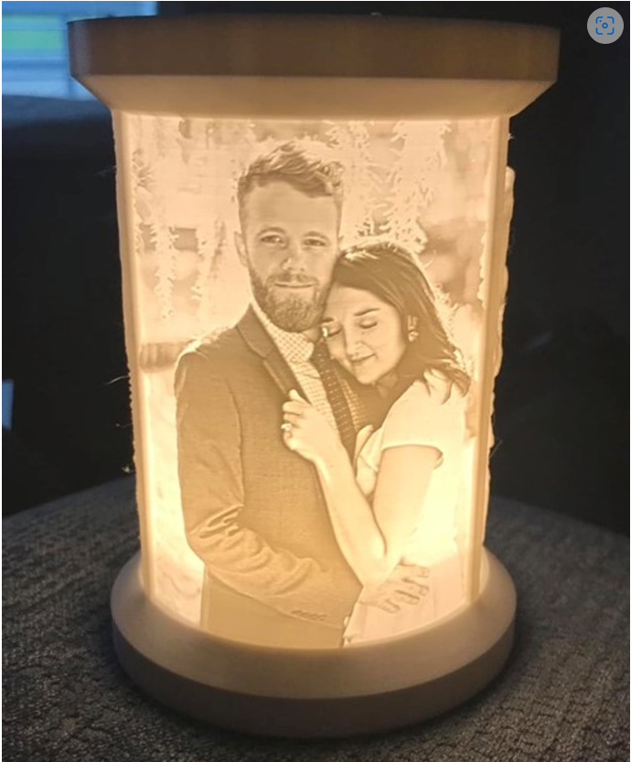 Articulated home decor gift piece