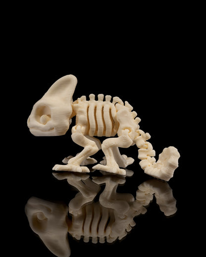 Articulated home decor gift piece