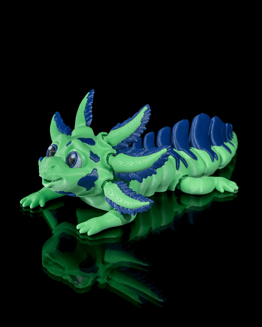 Articulated home decor gift piece