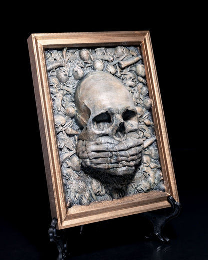 Articulated home decor gift piece