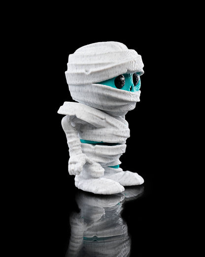 Articulated home decor gift piece