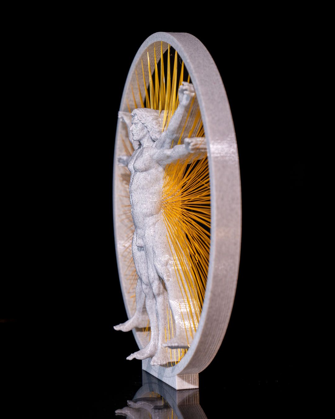 Vitruvian Man – 3D Printed String Art Sculpture 🖤✨
