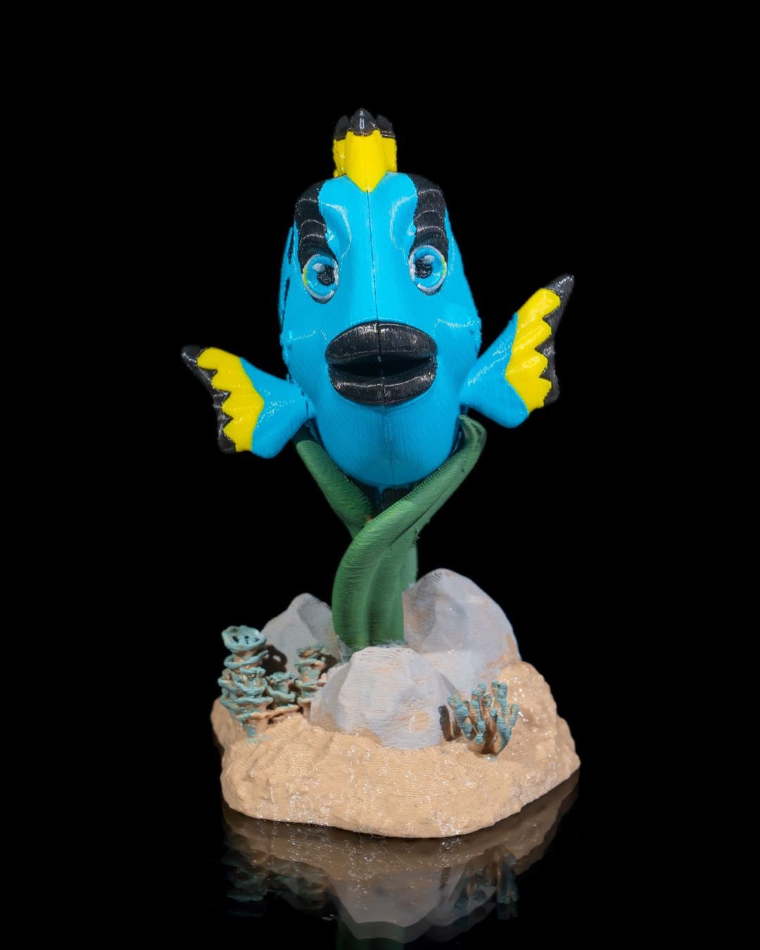 Articulated home decor gift piece