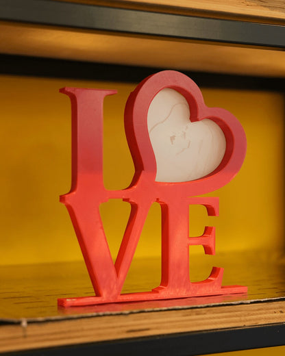 Articulated home decor gift piece