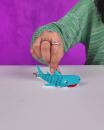 🦈 Mark, the Whale Shark – Mesh Articulated Keychain Buddy 🌊